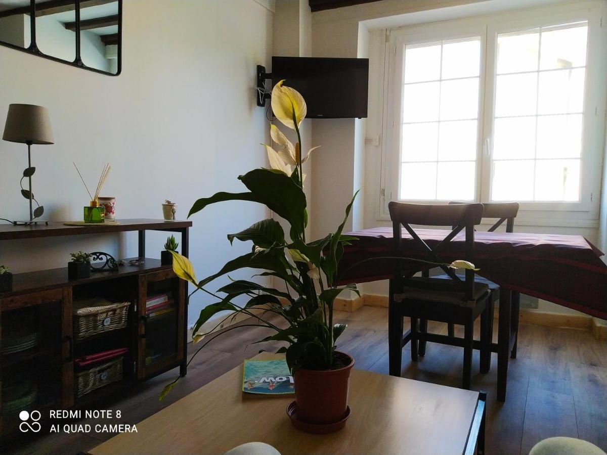 Bel appartement à Honfleur Exterior foto