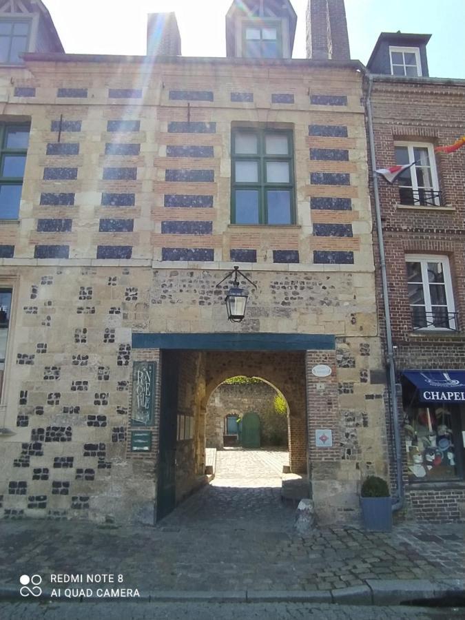 Bel appartement à Honfleur Exterior foto